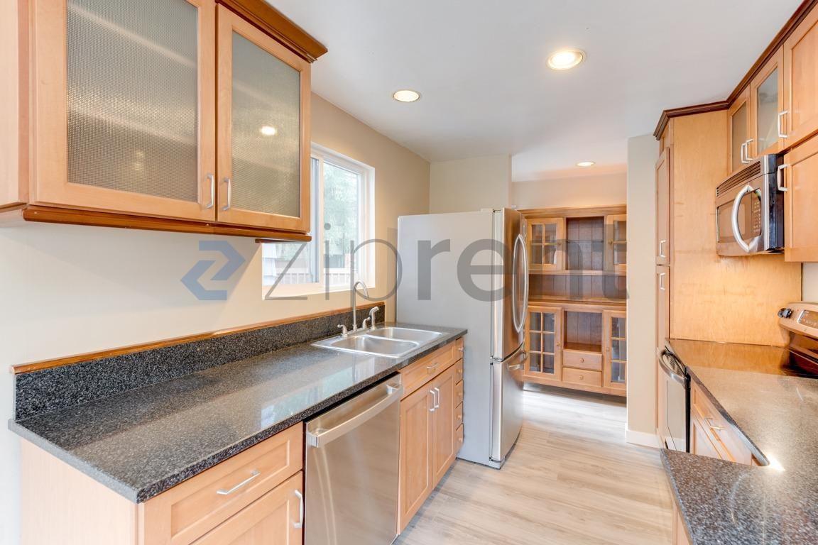 3733 88th Ave Se #A - Photo 7 of 29