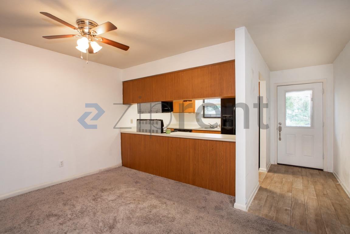 6722 Nw 113th Ln - Photo 4 of 25