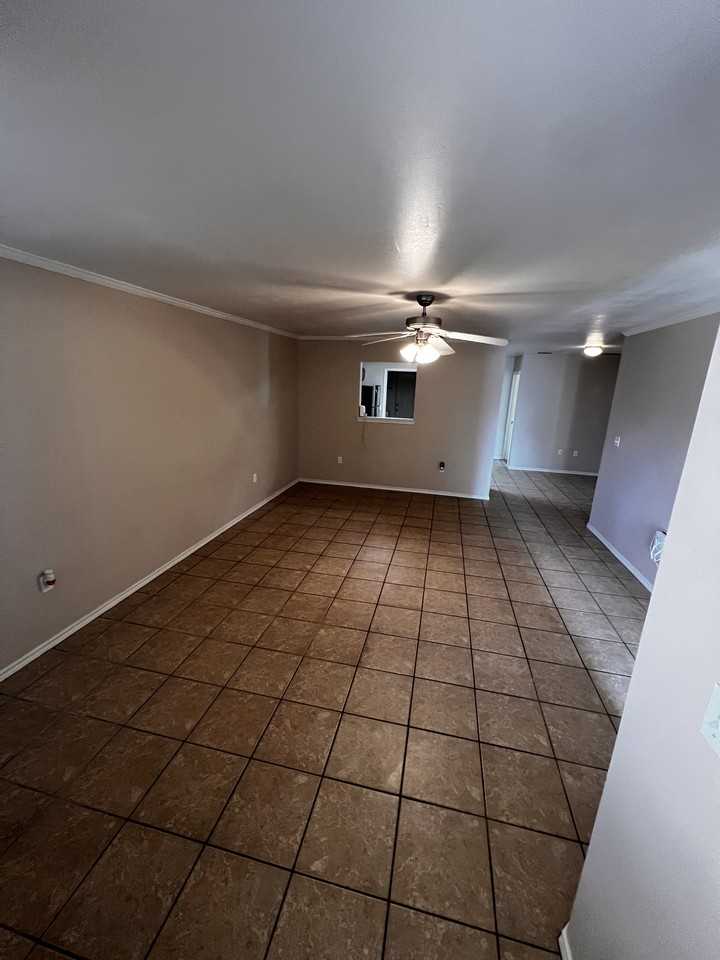 516 N Chicago Ave #B - Photo 3 of 14