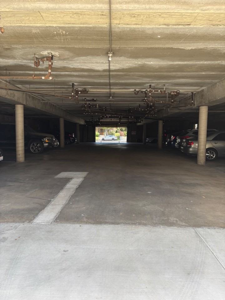 2050 Meridian - Photo 4 of 50