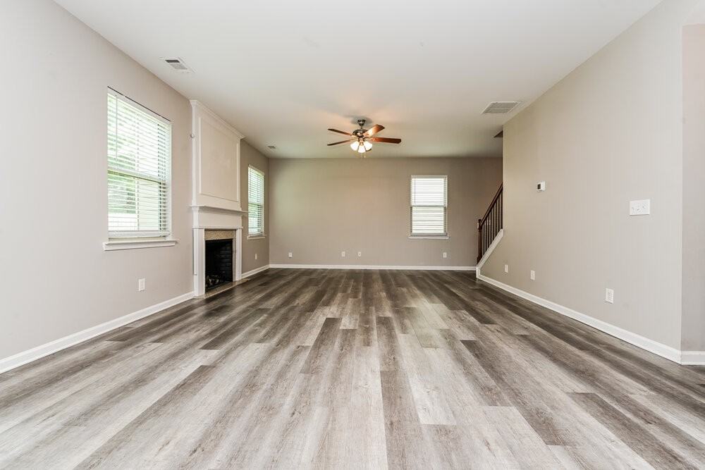 4325 Comfort Trl - Photo 6 of 17