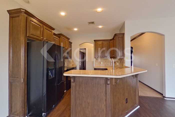 4804 Doe Run Dr - Photo 6 of 22