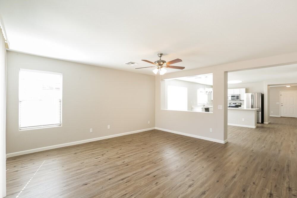 3310 W Leodra Ln - Photo 3 of 16