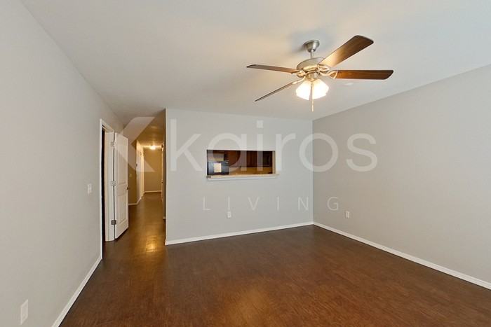 5000 E Thomas St #B - Photo 4 of 21