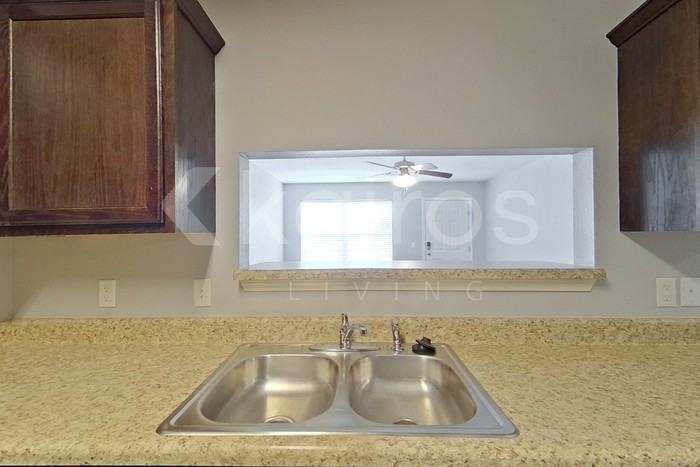 5000 E Thomas St #B - Photo 7 of 21