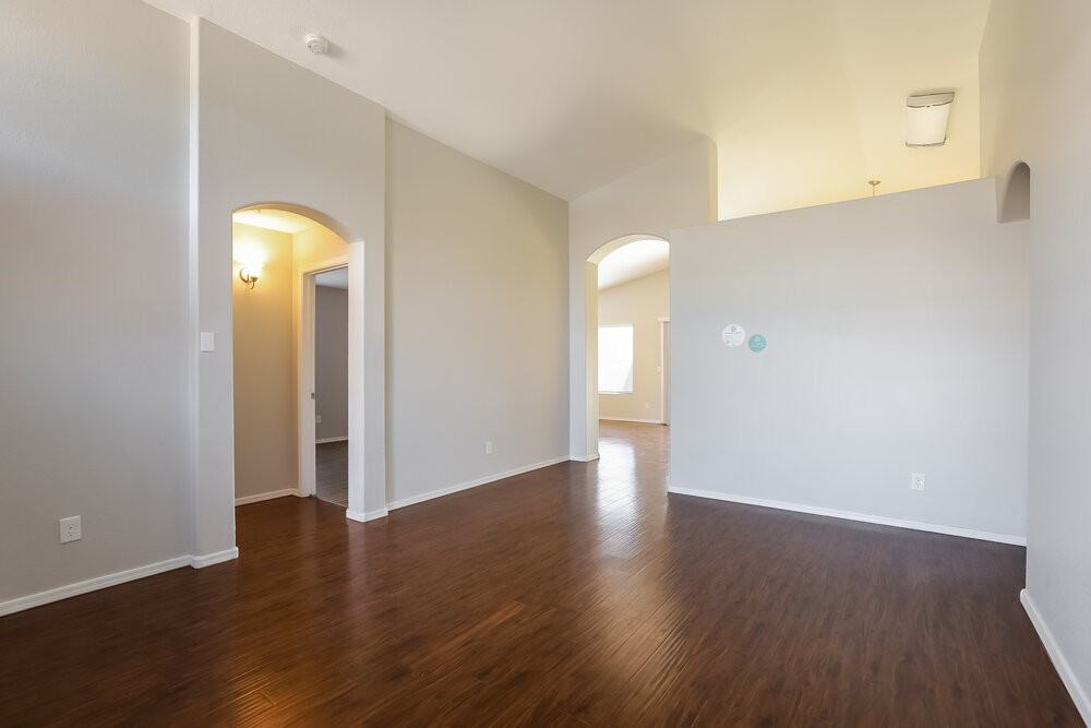 4351 E Baywood Ave - Photo 4 of 16