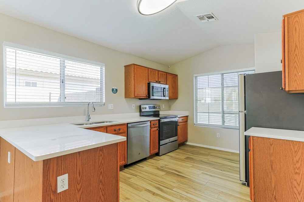 510 N Danyell Dr - Photo 7 of 16