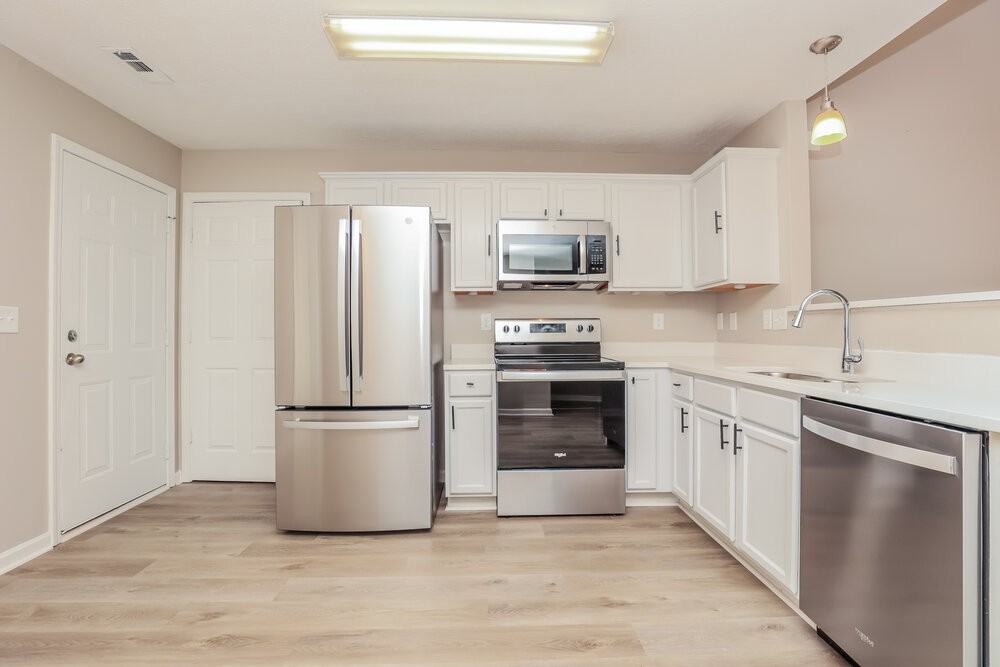 3012 Deer Trail Dr - Photo 6 of 16