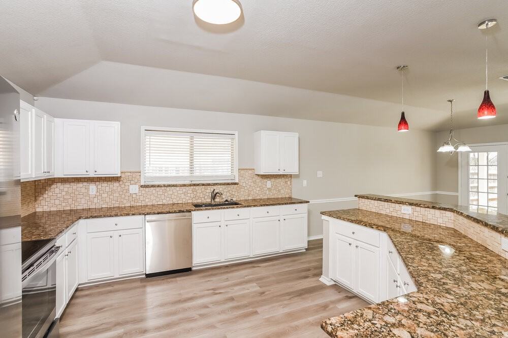 2638 Montebello - Photo 7 of 16