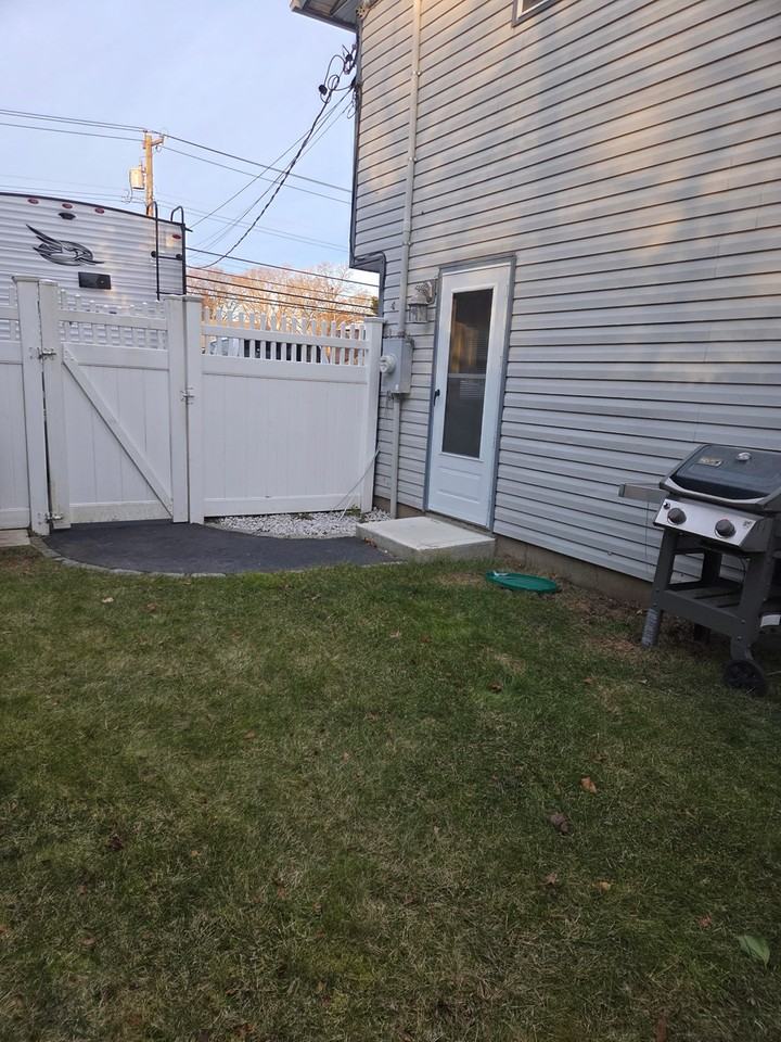 1871 Julia Goldbach Ave - Photo 6 of 8