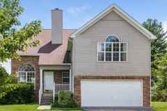 207 Fairfield Dr - Photo 1 of 1
