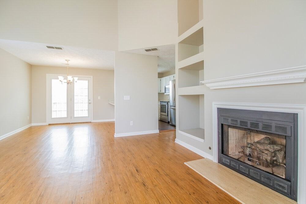 207 Fairfield Dr - Photo 2 of 17