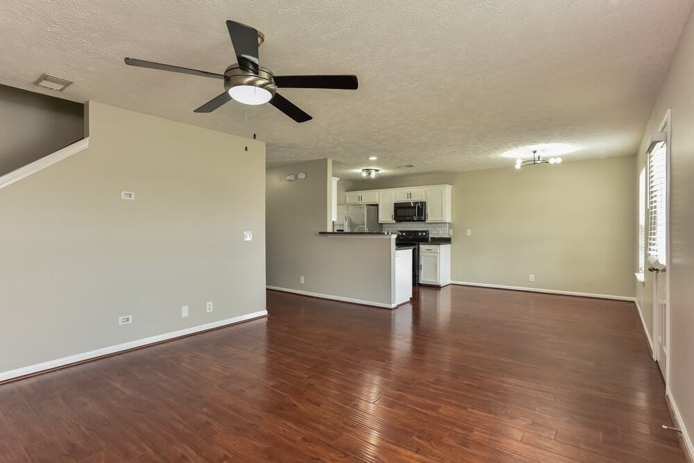 105 Meigs Dr - Photo 5 of 17