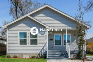 featured image of 3830 Holmes St