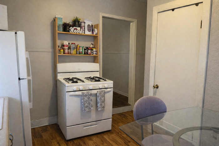 743 7th St Nw #2 - Photo 2 of 7