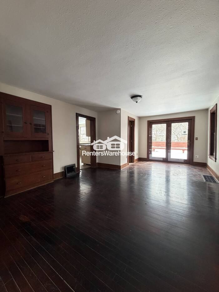 506 6th St W - Photo 6 of 18