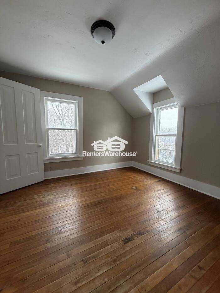 506 6th St W - Photo 7 of 18