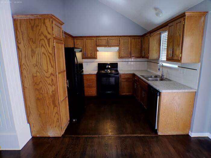 7024 N Winchester Ave - Photo 4 of 16