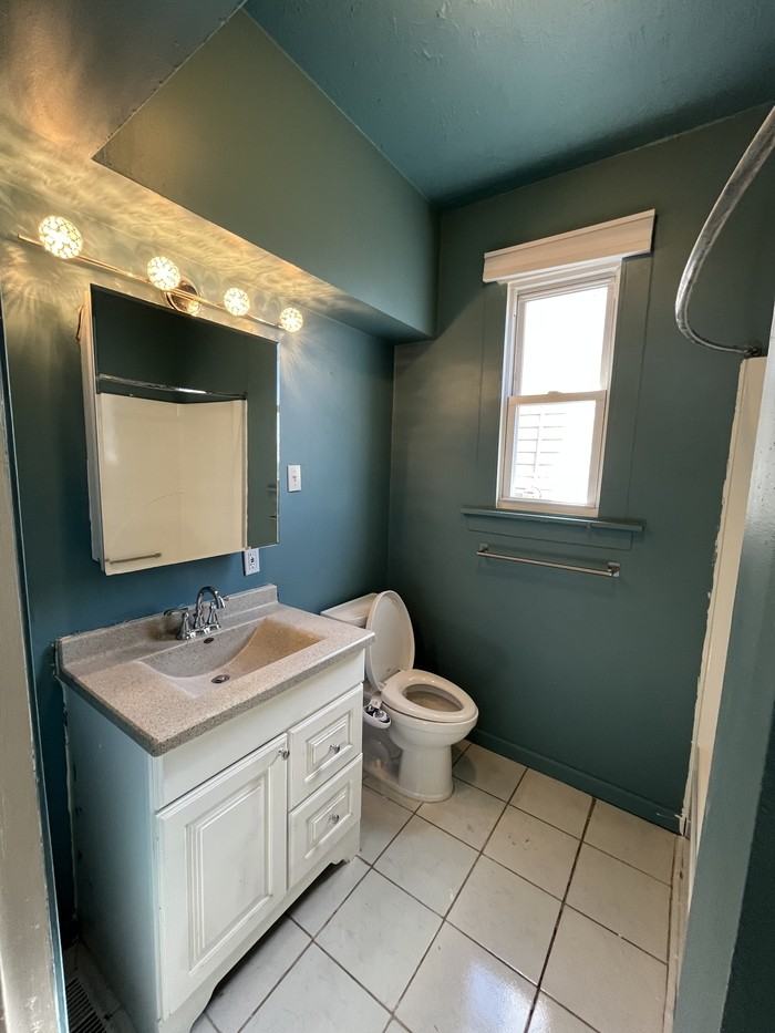 4639 Adkins Ave - Photo 5 of 9