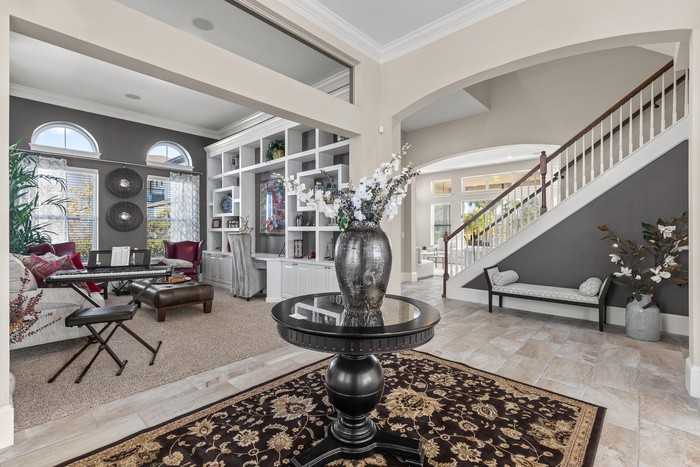 14201 Corrigan Ave - Photo 5 of 50