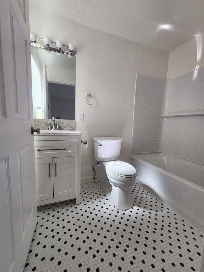 4472 Felton St #1 - Photo 2 of 7