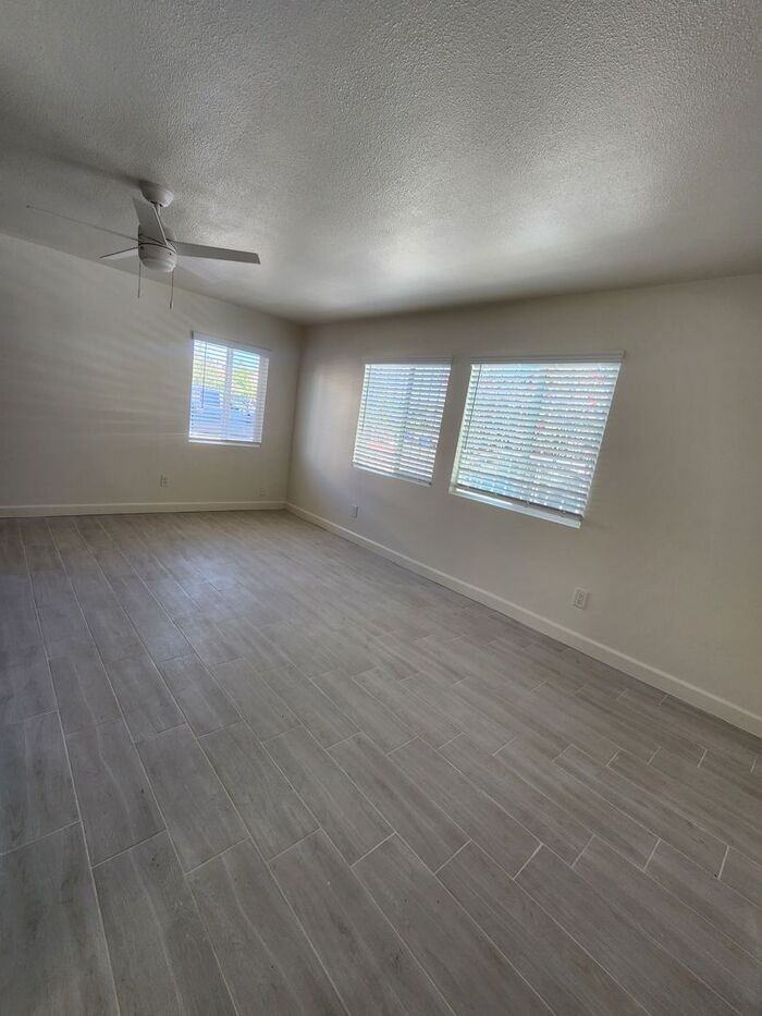 4472 Felton St #1 - Photo 3 of 7