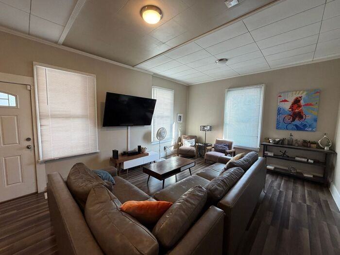 527 Nevada St #1 - Photo 4 of 24