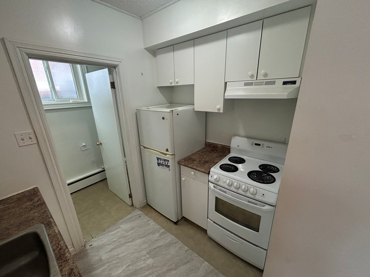 164 Westmount Street #6 - Photo 3 of 7