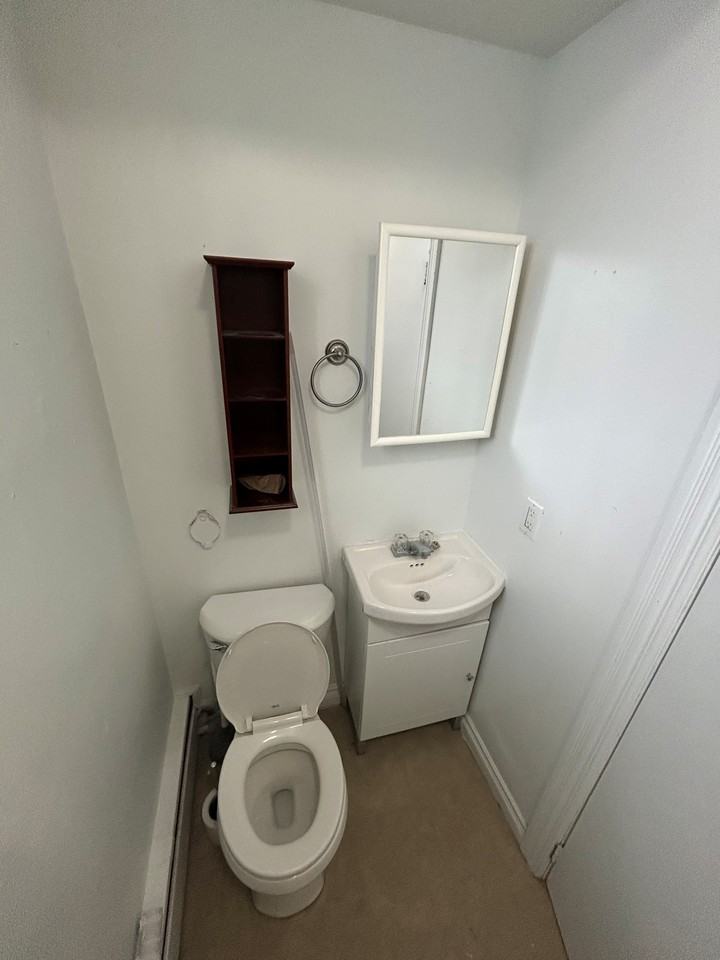 164 Westmount Street #6 - Photo 7 of 7