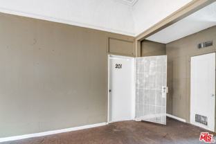 256 W Florence Ave Apt 201 - Photo 1 of 1