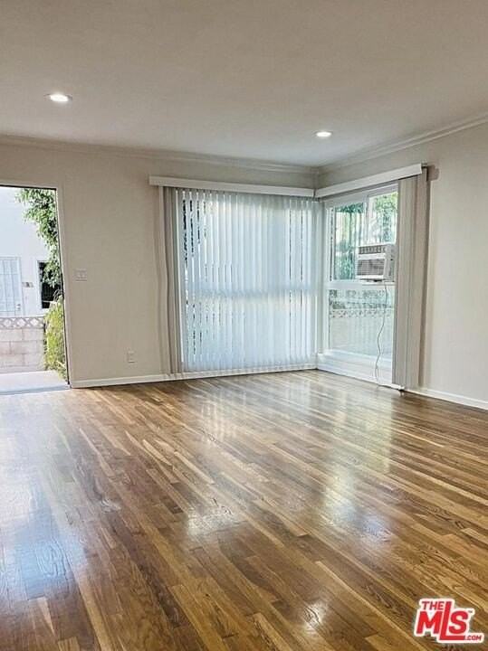 1438 S Barrington Ave Apt 3 #Apt 3