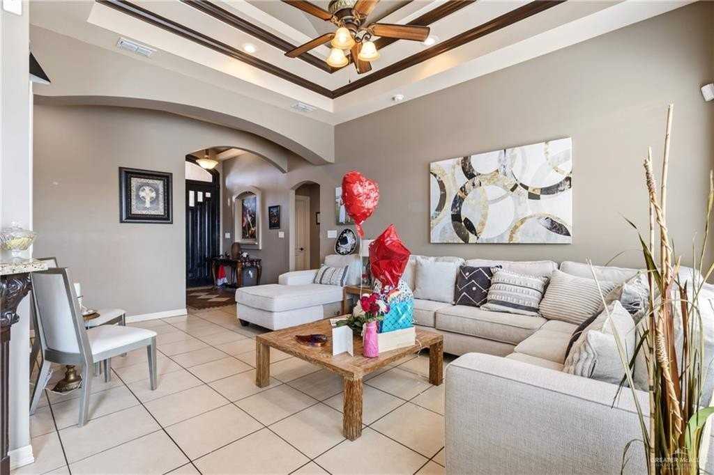 604 E Canela Ave - Photo 3 of 19