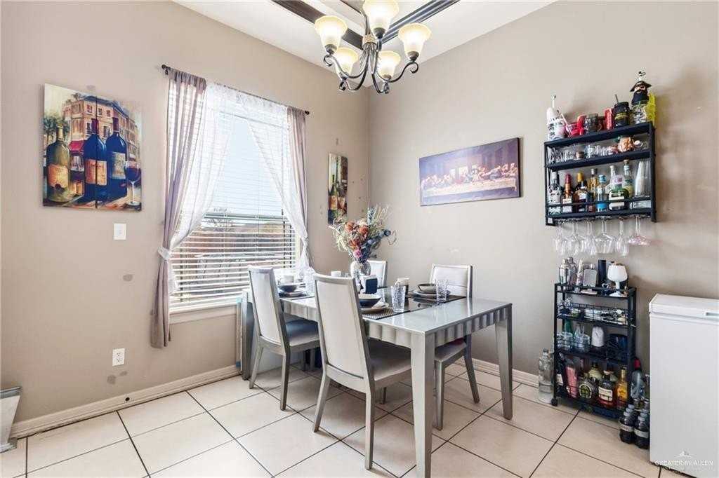 604 E Canela Ave - Photo 4 of 19