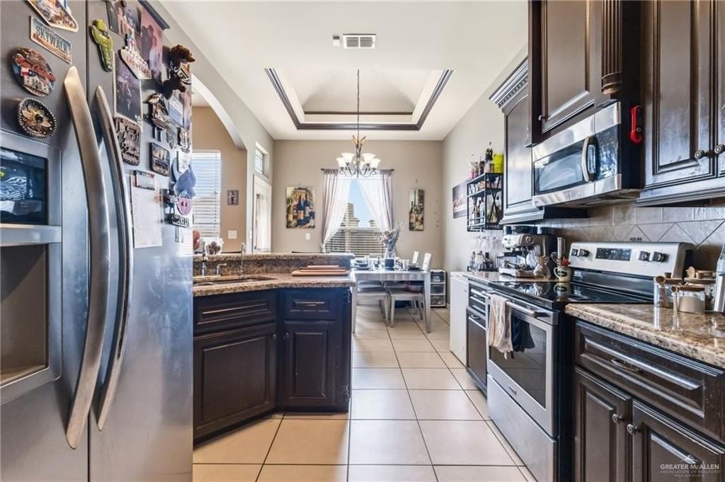 604 E Canela Ave - Photo 6 of 19