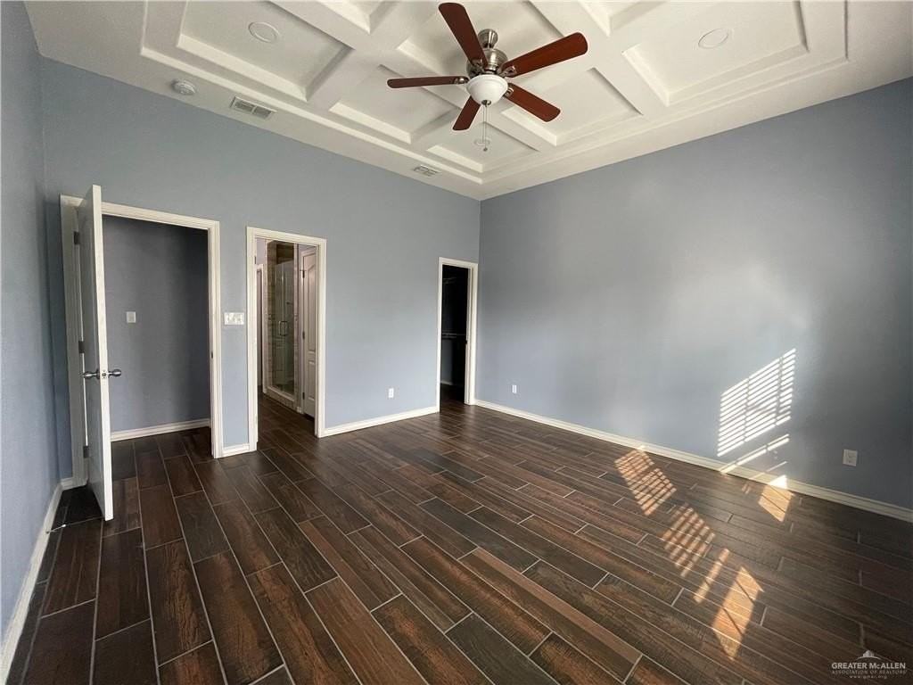 700 E Patsy Dr - Photo 5 of 15