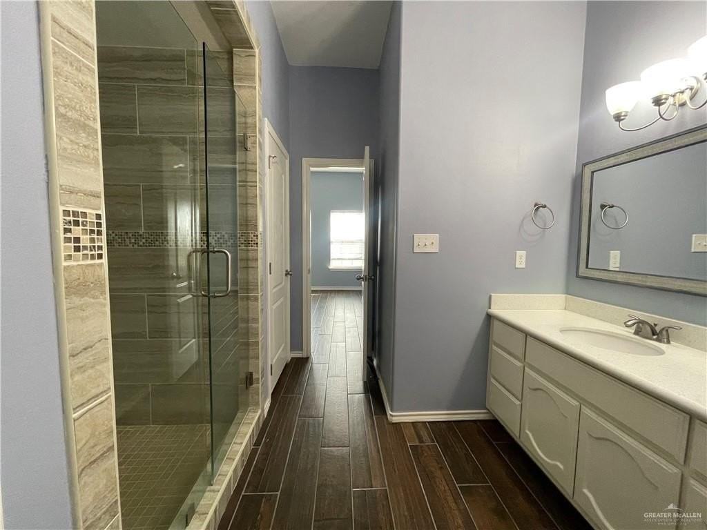 700 E Patsy Dr - Photo 7 of 15