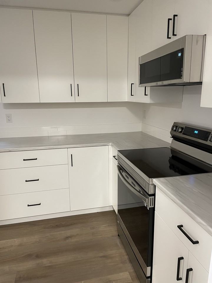 21228 43A Avenue - Photo 2 of 15