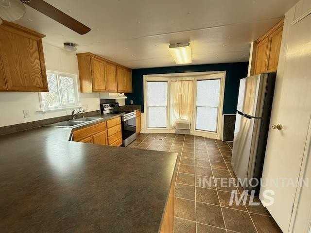 1238 N Sable Ln - Photo 2 of 25