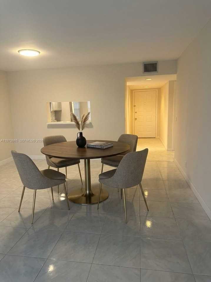 12800 Sw 7th Ct #306G - Photo 4 of 11