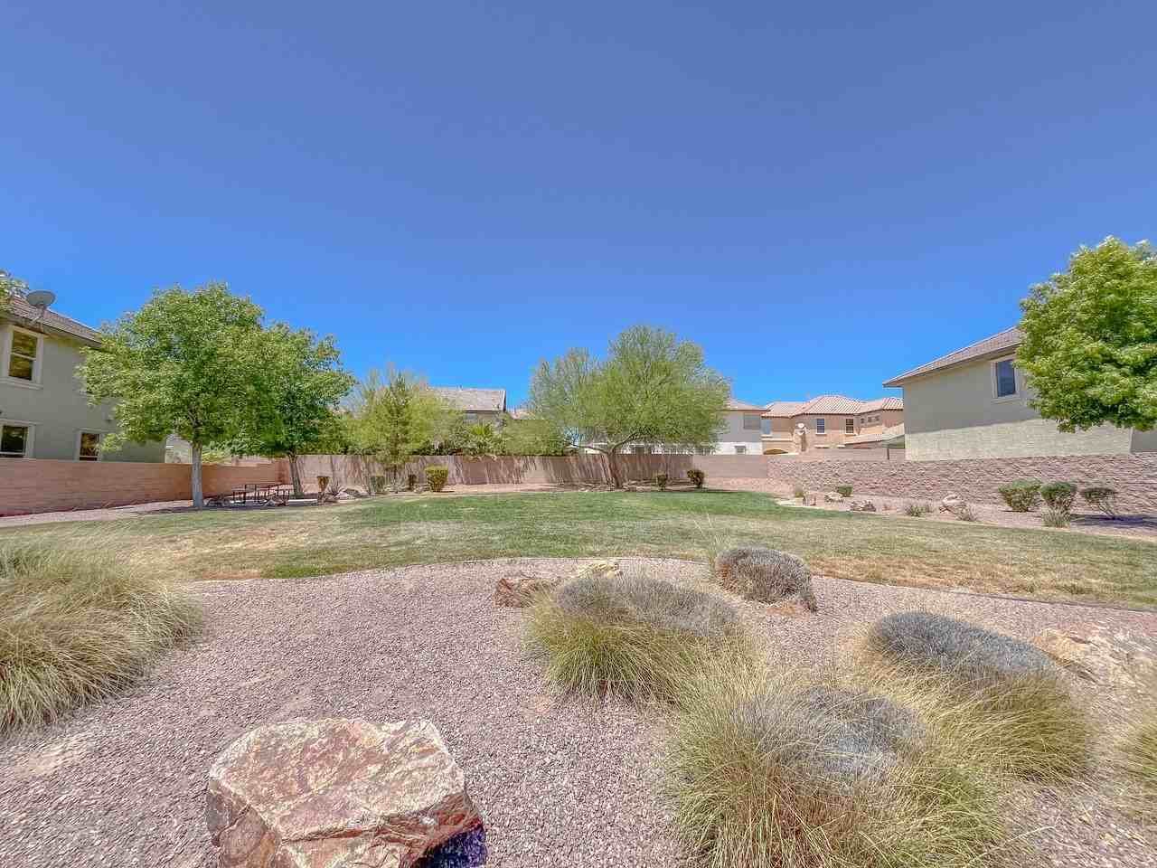 5646 Saint Elias St #1 - Photo 5 of 50