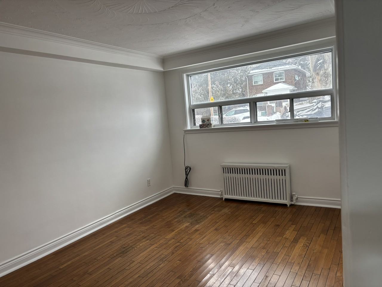 62 Queens Ave - Photo 6 of 9