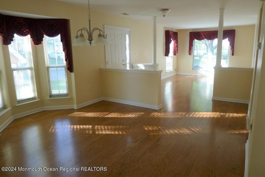 5 Oxford Rd - Photo 4 of 16