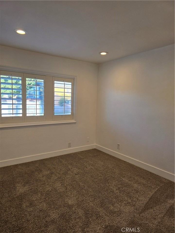 112 E Olive Ave #F - Photo 4 of 15