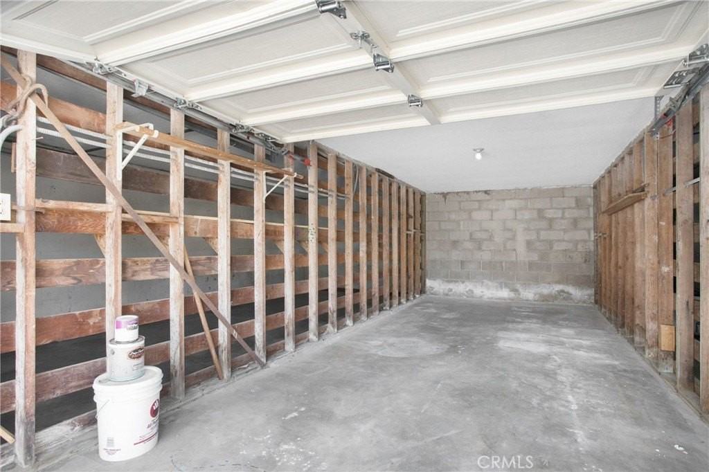 34102 Amber Lantern St - Photo 6 of 19