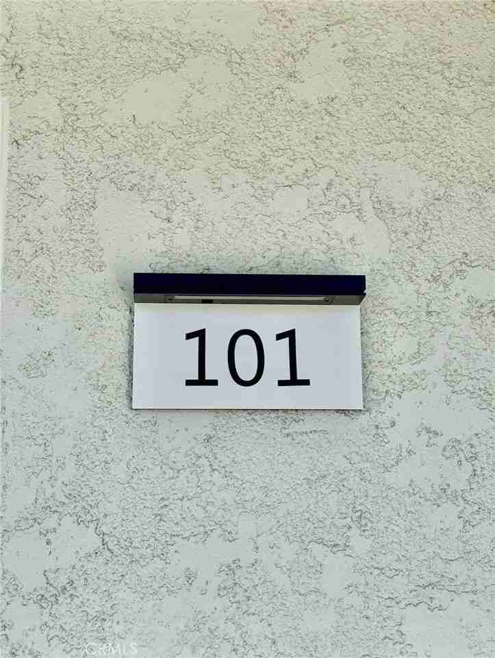 116 Avenida Calafia #101 - Photo 3 of 28