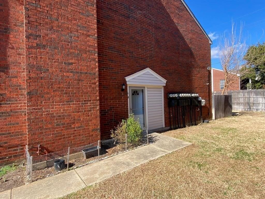 226 Samuel Blvd #F9 - Photo 2 of 21