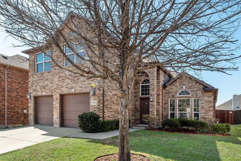 1438 Wellesley Dr - Photo 4 of 33