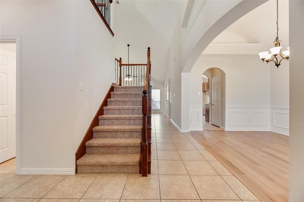 1438 Wellesley Dr - Photo 6 of 33