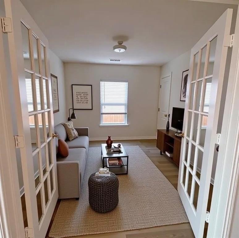 324 Lavaca Dr - Photo 4 of 25