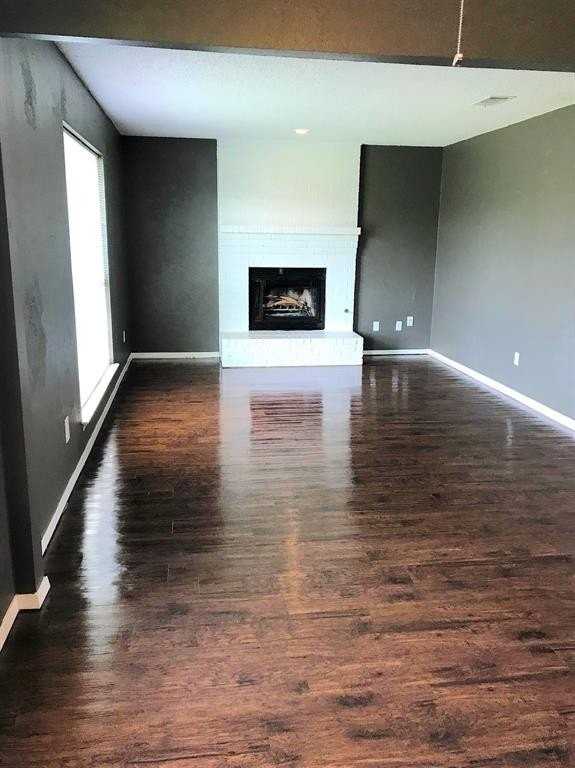 4003 William St - Photo 6 of 18